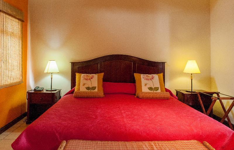 Villas Caroline Flic en Flac Экстерьер фото