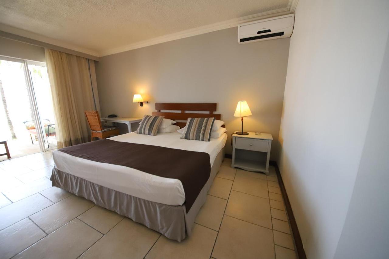 Villas Caroline Flic en Flac Экстерьер фото
