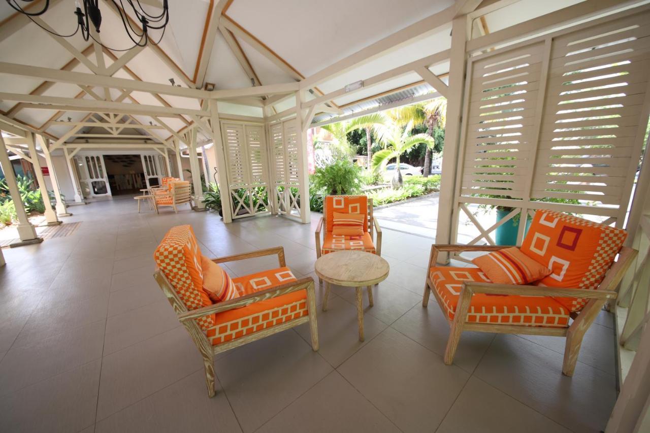 Villas Caroline Flic en Flac Экстерьер фото
