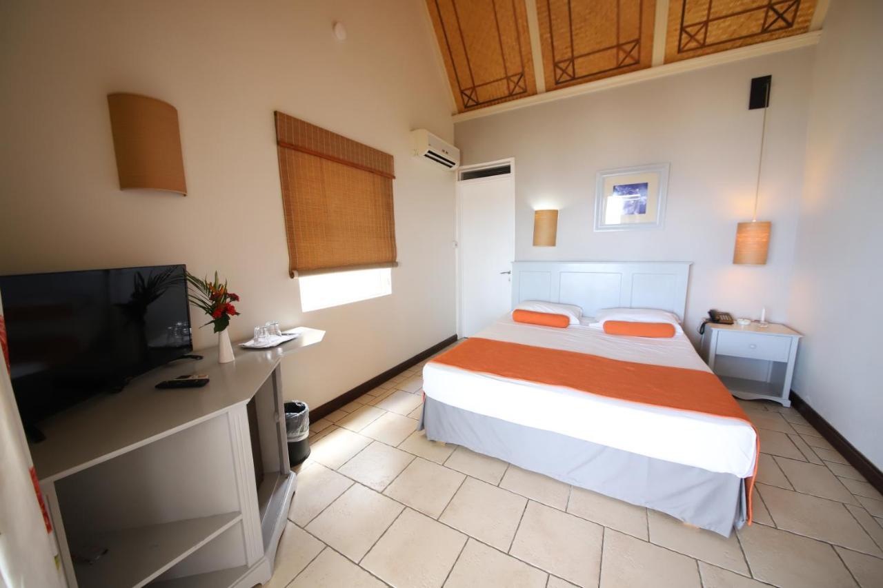 Villas Caroline Flic en Flac Экстерьер фото