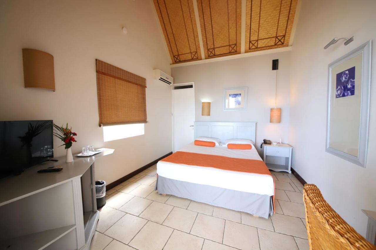 Villas Caroline Flic en Flac Экстерьер фото